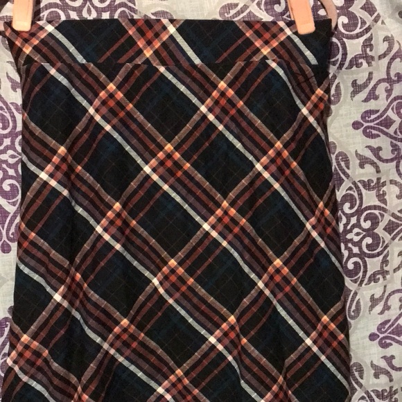 Torrid plaid mini ponte skirt plus size 4 - Picture 2 of 5